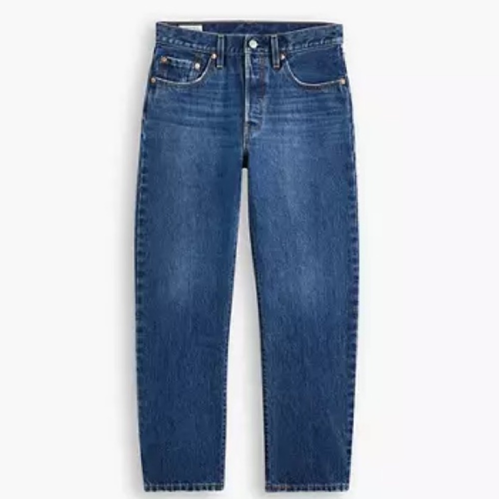 **SOLD** 501 Original Fit Cropped / Cropped Women’s Jeans